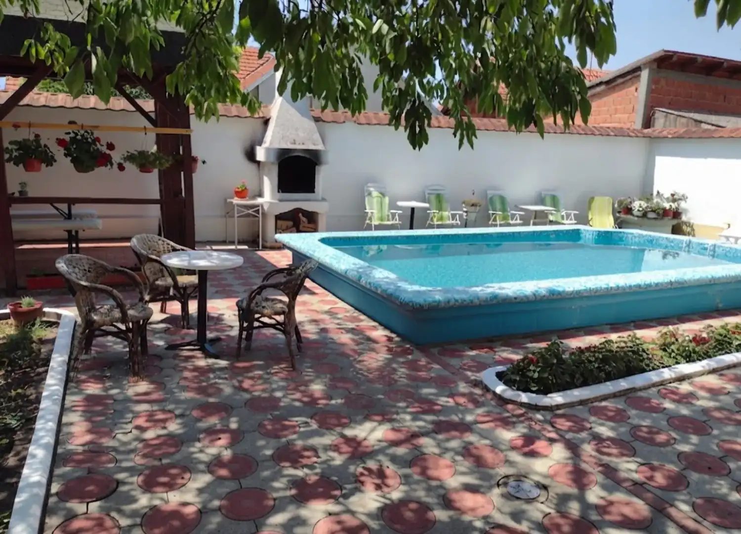 Ćane Rooms