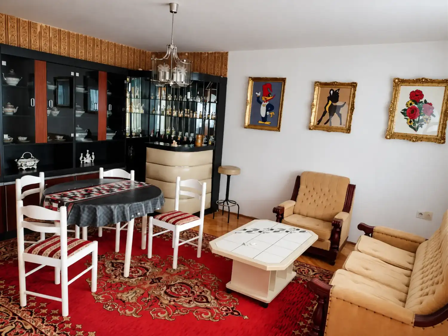 Ćane Rooms